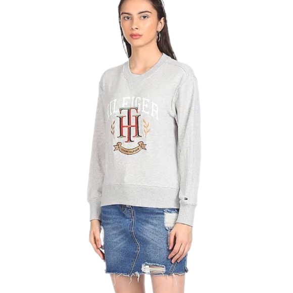 Tommy Hilfiger Women’s Sweatshirt - Picture 2 of 8